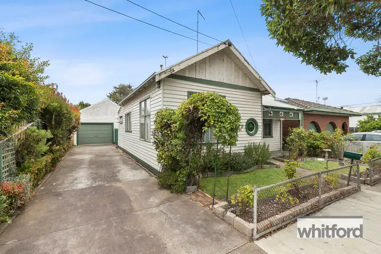 24 Russell Street, Newtown VIC 3220
