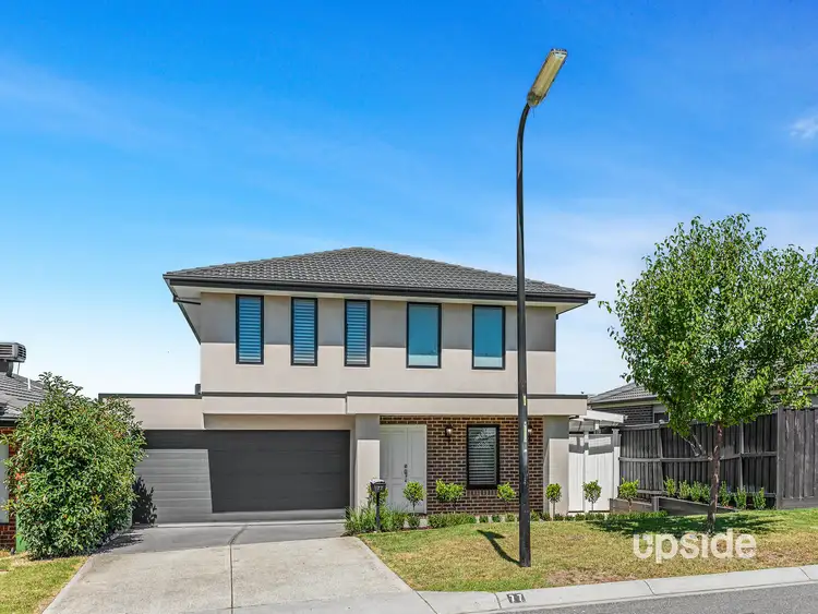 77 Belmont Crescent, Pakenham VIC 3810