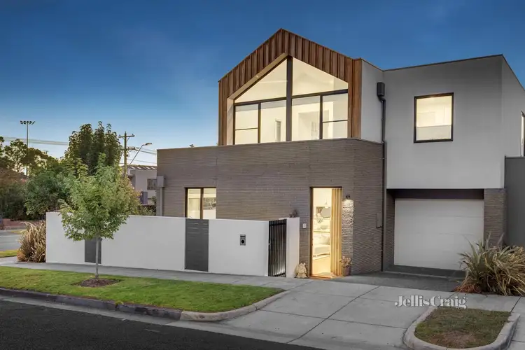 Main view of Homely townhouse listing, 513 Centre Road, Bentleigh VIC 3204