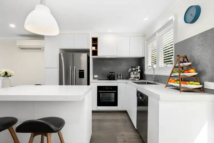 Third view of Homely unit listing, 2/69 Ashburn Grove, Ashburton VIC 3147