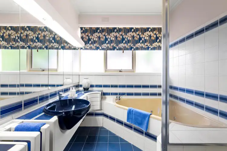 Fifth view of Homely apartment listing, APT 3/13 Callantina Road, Hawthorn VIC 3122