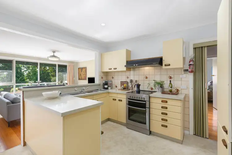 Fourth view of Homely house listing, 7 Milloo Crescent, Mount Waverley VIC 3149
