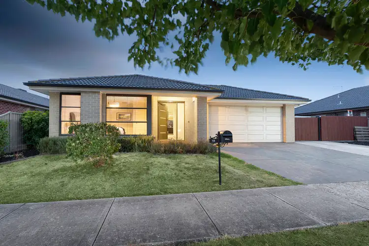 11 Naroo Street, Alfredton VIC 3350