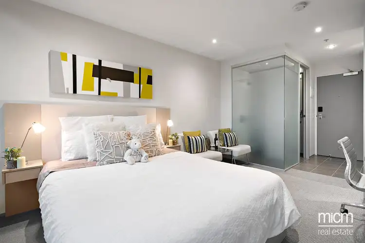 Third view of Homely apartment listing, 1305/181 ABeckett Street, Melbourne VIC 3000