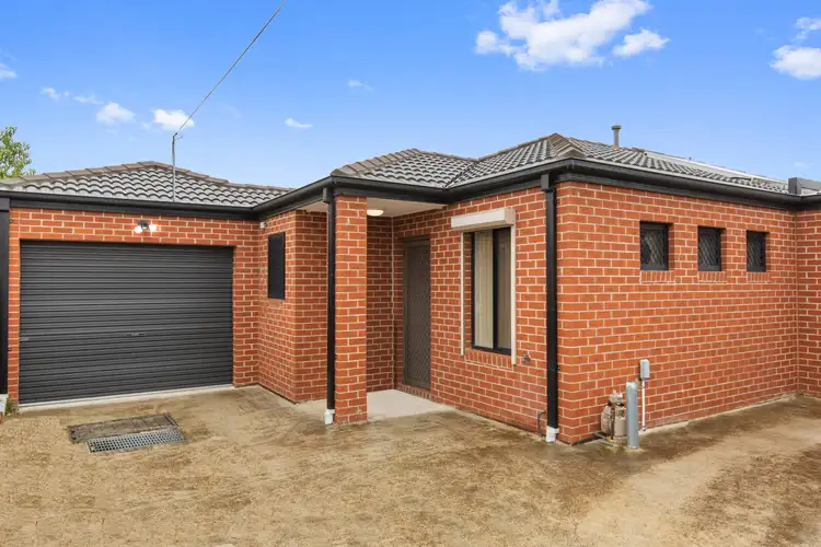 2/31 Lowson Street, Fawkner VIC 3060
