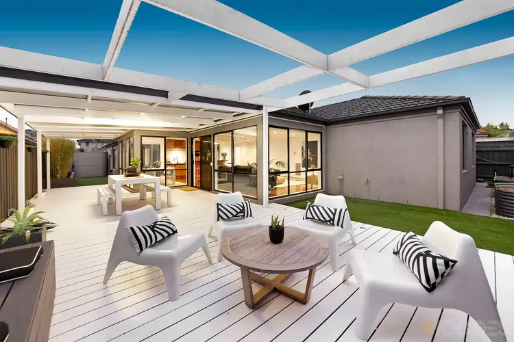 10 Reys Close, Mordialloc VIC 3195