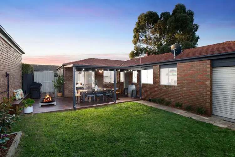 Fifth view of Homely house listing, 2 Baradine Street, Chadstone VIC 3148