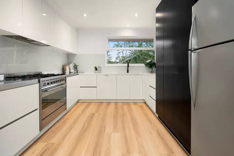 Fifth view of Homely house listing, 7 Kerry Close, Doncaster East VIC 3109