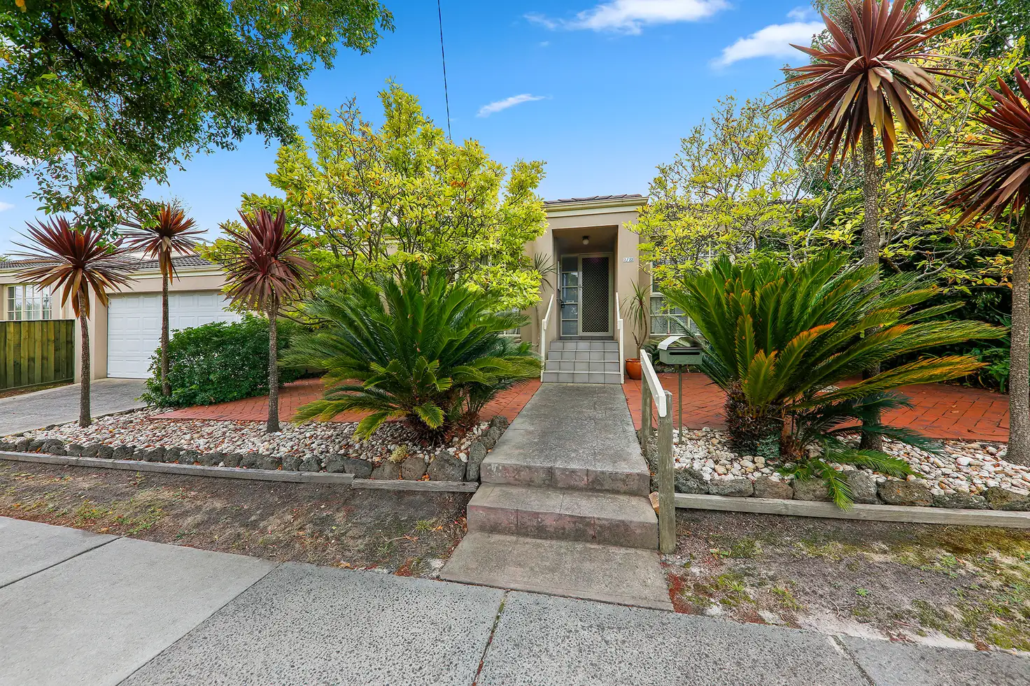 Main view of Homely unit listing, 2/22 Gloucester Street, Mount Waverley VIC 3149