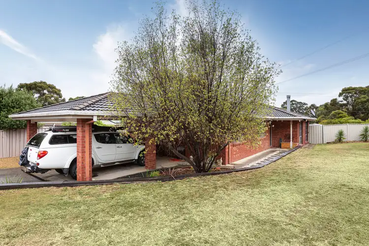 1 Ferndale Court, Mount Helen VIC 3350