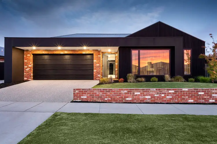 Main view of Homely house listing, 71 Dorset Drive, Alfredton VIC 3350