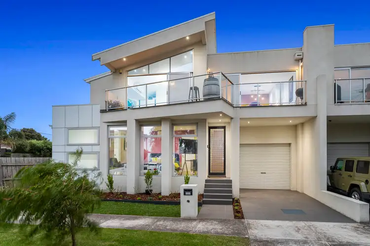 2C Garden Grove, Seaholme VIC 3018