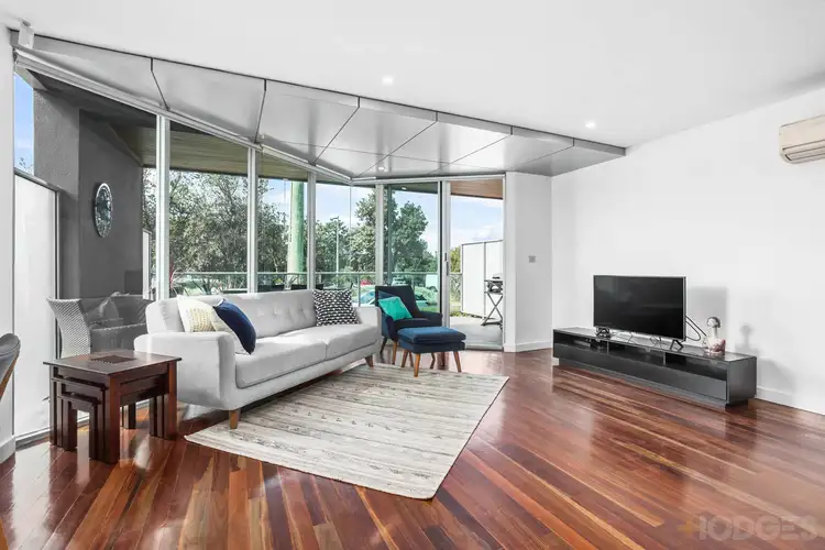 Second view of Homely apartment listing, 6/25-27 Nepean Highway, Aspendale VIC 3195