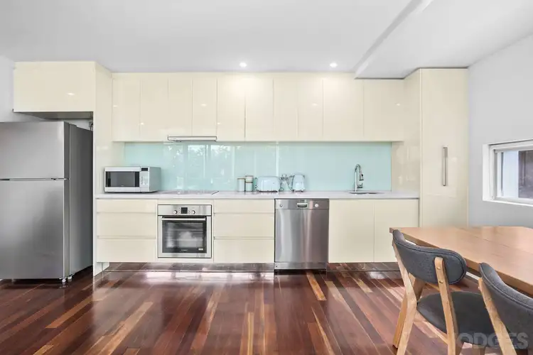 Fourth view of Homely apartment listing, 6/25-27 Nepean Highway, Aspendale VIC 3195