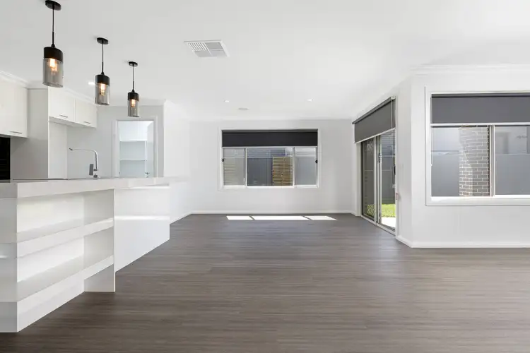 Fifth view of Homely house listing, 73 Dorset Drive, Alfredton VIC 3350