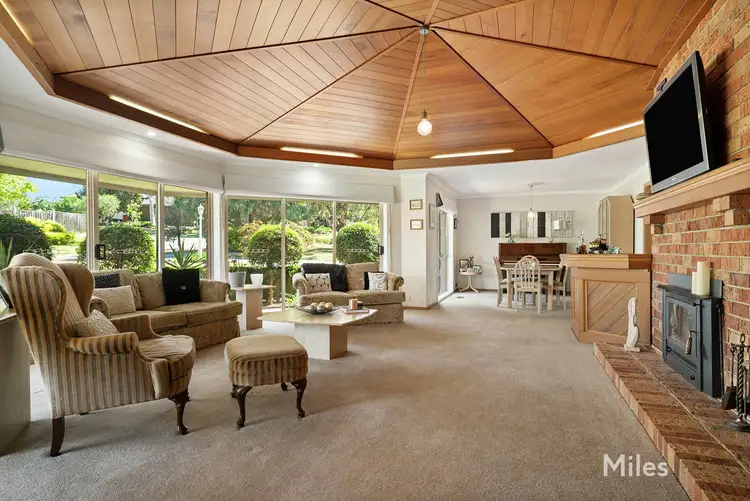 Fourth view of Homely house listing, 1 Jedem Close, Viewbank VIC 3084