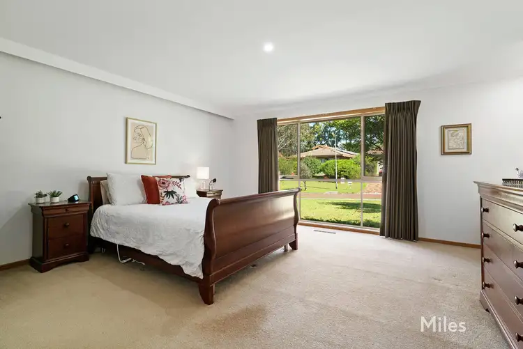 Fifth view of Homely house listing, 1 Jedem Close, Viewbank VIC 3084
