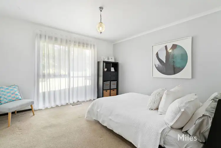 Sixth view of Homely house listing, 1 Jedem Close, Viewbank VIC 3084