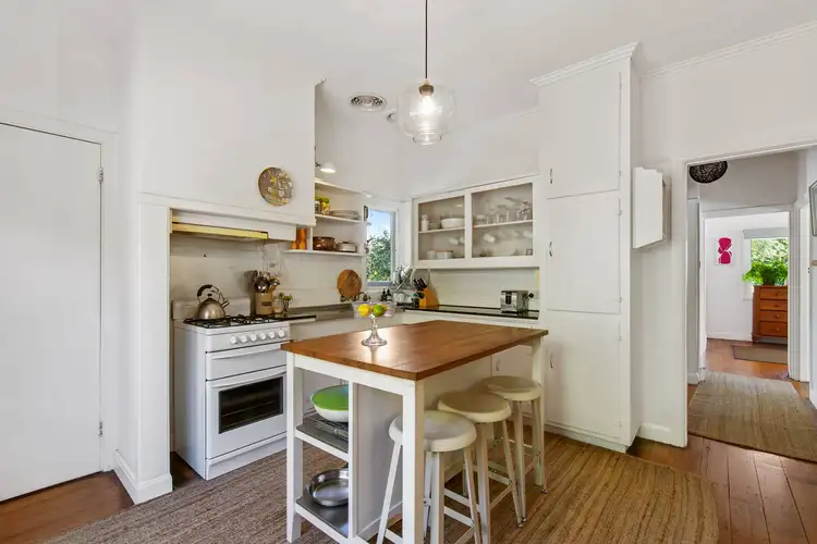 Fifth view of Homely house listing, 7 Bateman Court, Coburg VIC 3058