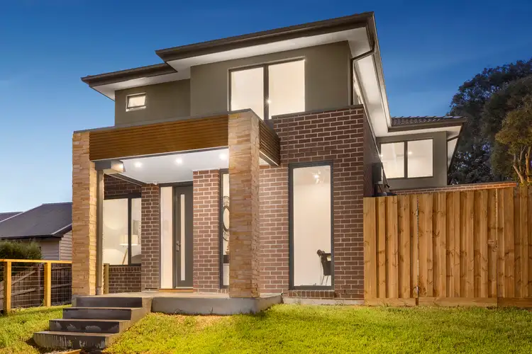1/2 Dianne Street, Doncaster East VIC 3109