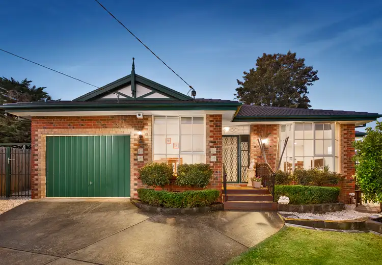 1 Hillingdon Crescent, Doncaster VIC 3108