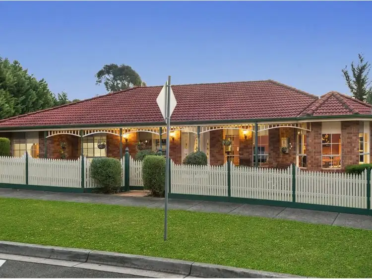 1 Mulsanne Way, Warranwood VIC 3134