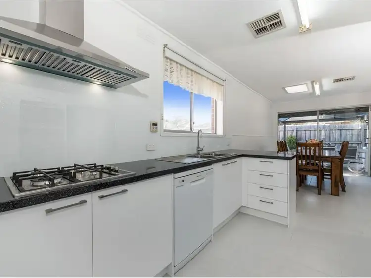 6 Erica Court, Bundoora VIC 3083