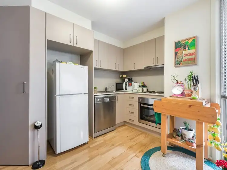Second view of Homely unit listing, 2/54 Beetham Parade, Rosanna VIC 3084