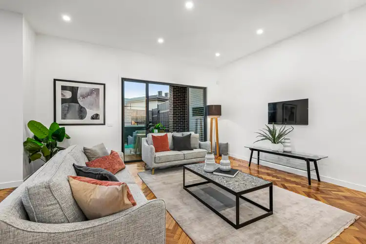 Second view of Homely house listing, 2 Kevin Court, Donvale VIC 3111