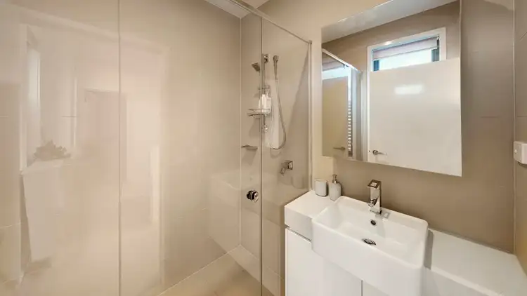 Sixth view of Homely townhouse listing, 2/18 Lesley Street, Camberwell VIC 3124