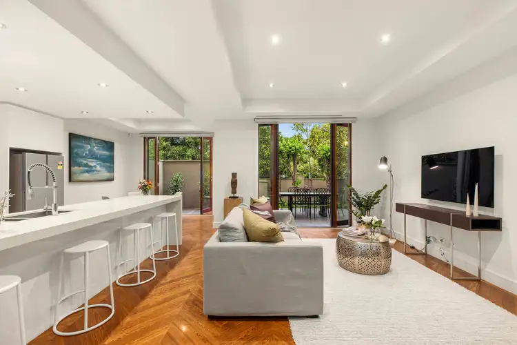 Fourth view of Homely apartment listing, 1/377 Barkers Road, Kew VIC 3101