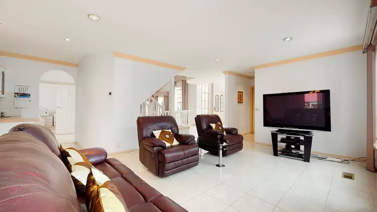 Third view of Homely house listing, 6 Falconer Court, Keilor VIC 3036