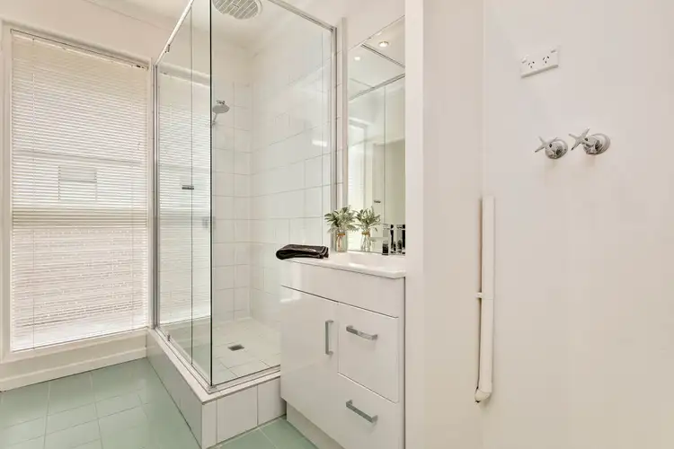 Fifth view of Homely apartment listing, 6/44 Alphington Street, Alphington VIC 3078