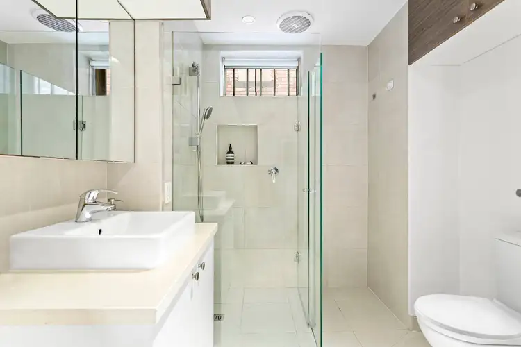 Sixth view of Homely house listing, 5 Bendigo Street, North Melbourne VIC 3051