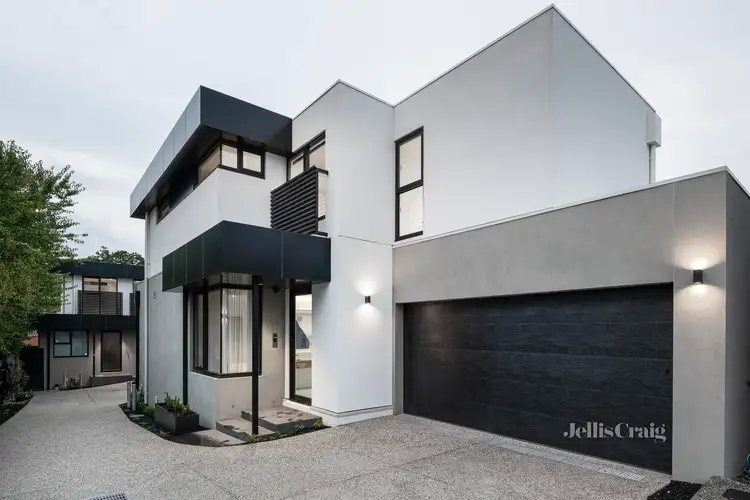 2/21 Wilfred Road, Ivanhoe East VIC 3079