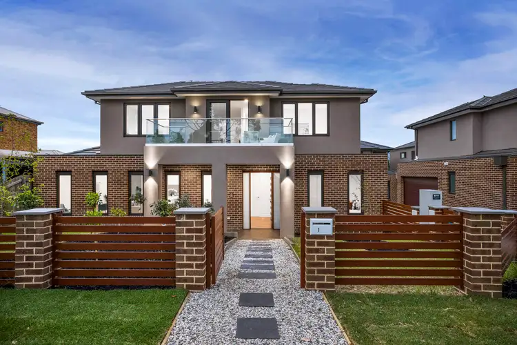 Main view of Homely townhouse listing, 1/125 King Street, Templestowe VIC 3106
