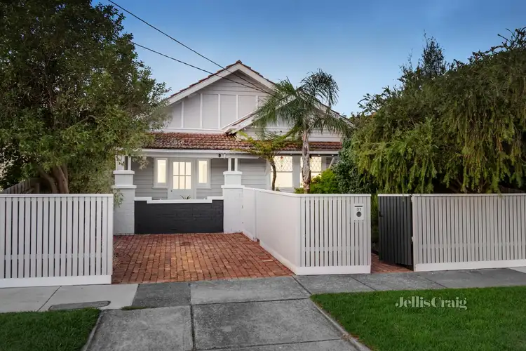 31 Exhibition Street, Mckinnon VIC 3204