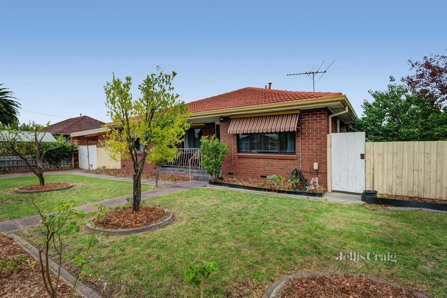 Main view of Homely unit listing, 1/2 Oakes Avenue, Clayton South VIC 3169