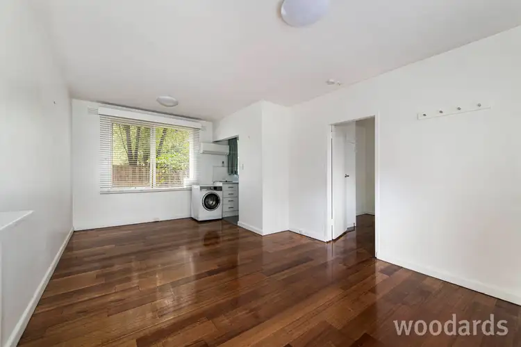 Fifth view of Homely apartment listing, 2/84 Campbell Road, Hawthorn East VIC 3123