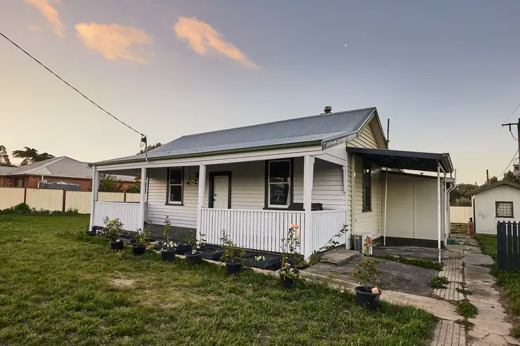Main view of Homely house listing, 2 Murphy Street, Romsey VIC 3434