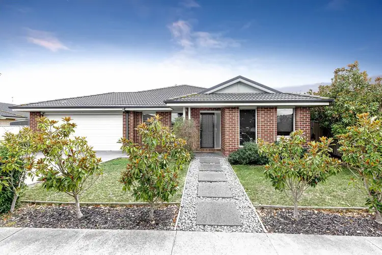 33 Cuzens Road, Alfredton VIC 3350
