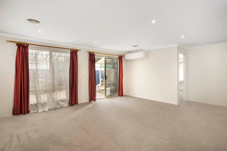 Fifth view of Homely house listing, 2 Stringybark Circuit, Pakenham VIC 3810