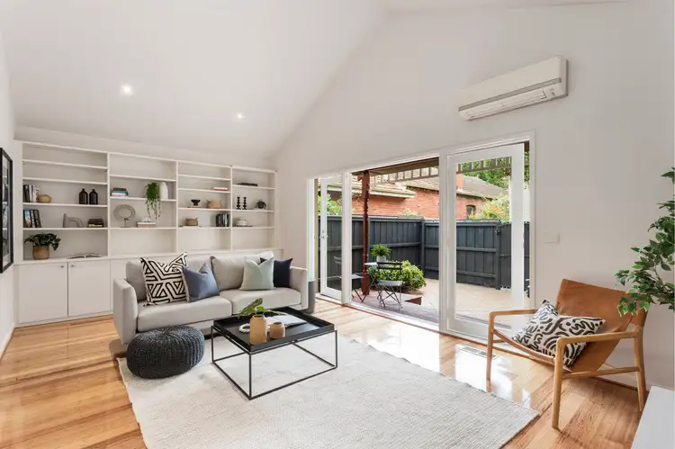 2/96 Broadway, Elwood VIC 3184