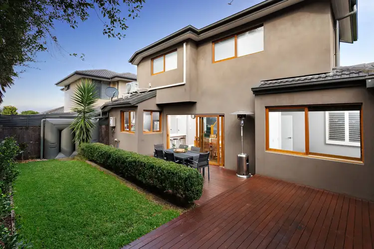 2/2 Robert Street, Chadstone VIC 3148