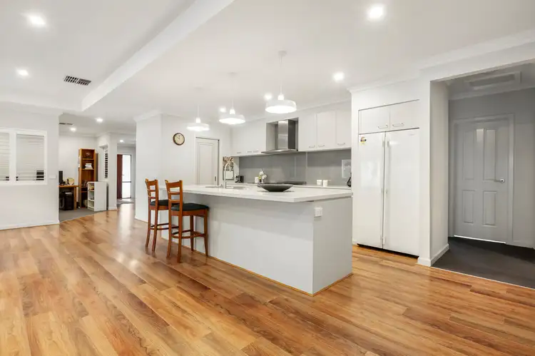 26 Greenside Way, Mernda VIC 3754