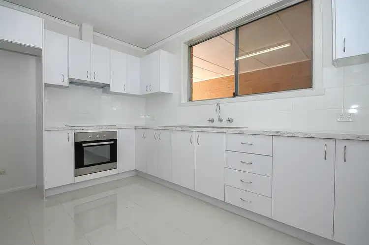 3 Wanawong Crescent