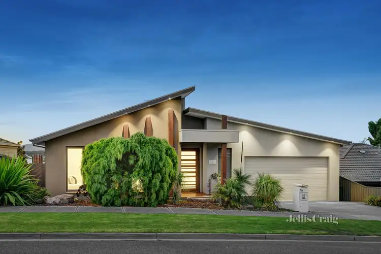 16 Sugar Gum Drive, Doreen VIC 3754