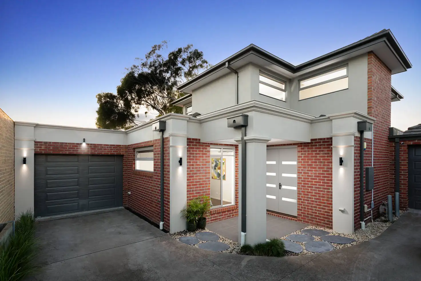 Main view of Homely townhouse listing, 2/1 Kiewa Street, Ashwood VIC 3147