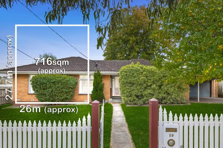 19 Solomon Street, Mount Waverley VIC 3149