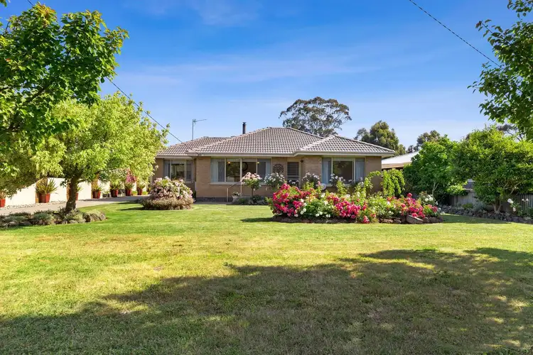 25 South Street, Beaufort VIC 3373